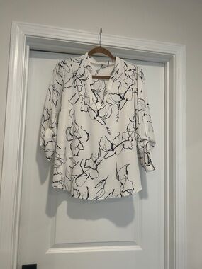 White Floral-Print V-Neck Blouse - Women